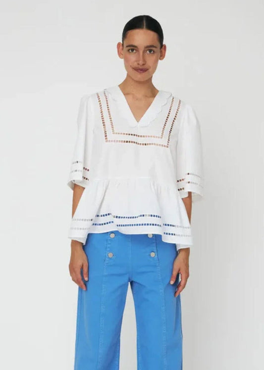 Scallop Edge Collar-White
