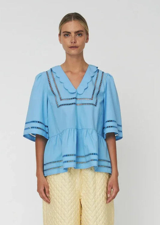 Scallop Edge Collar-Blue Coral