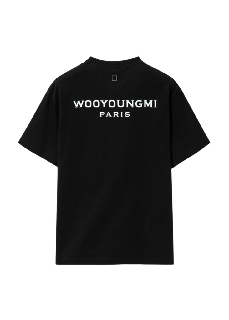 【WOOYOUNGMI】ブラック メタリック グラフィックTシャツ メンズ WOOYOUNGMI ブラック メタリック グラフィックTシャツ
